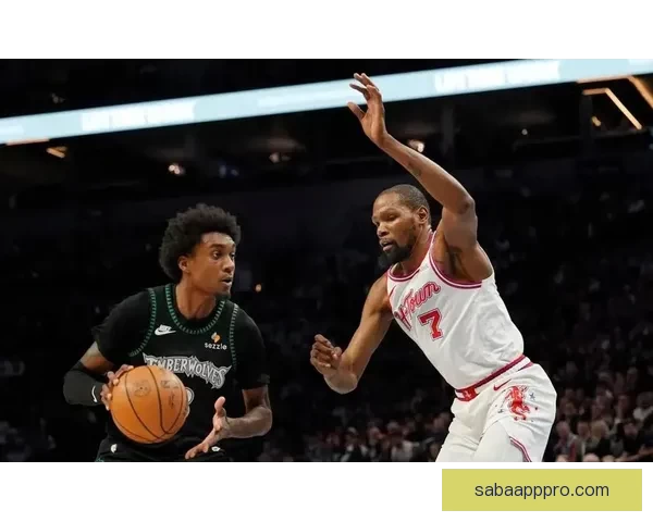 火狼大战裁判失误频出杜兰特罚球成争议焦点引热议