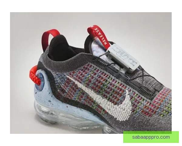 朱朱-沃特金斯今夏首发耐克签名鞋开启传奇之路