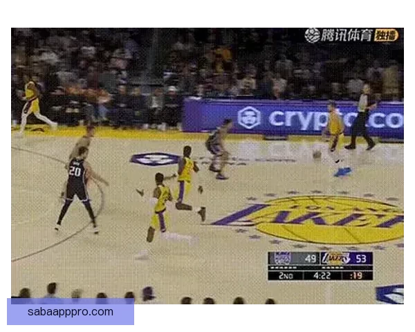 里夫斯谈艾顿与海斯各自优势打挡拆时专注正确决策